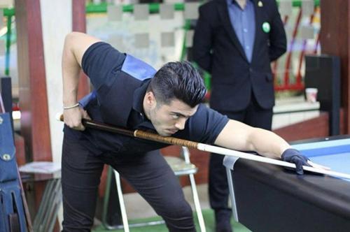 Iranian rotation champion Sina Valizadeh playing with this cue 
